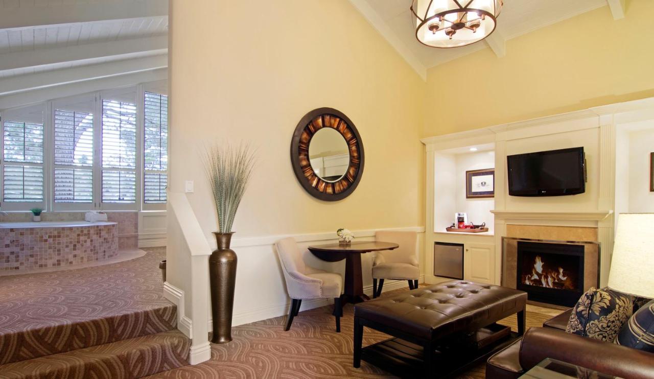 Carriage House Inn — photo 22