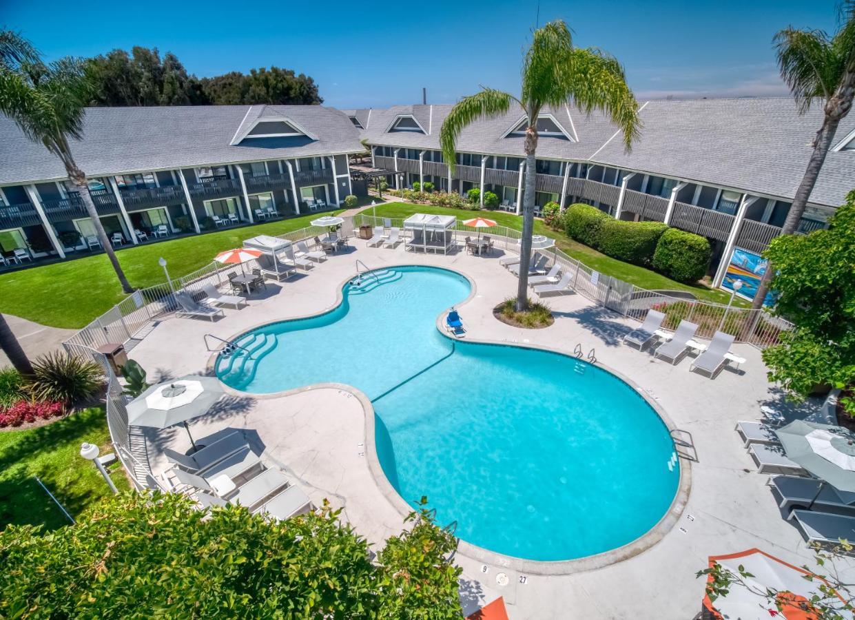 Heated swimming pool: Carlsbad by the Sea Hotel