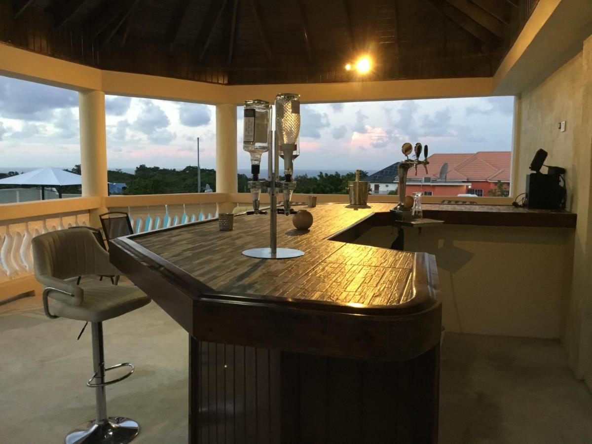 Cool Breeze Discovery Bay - 5