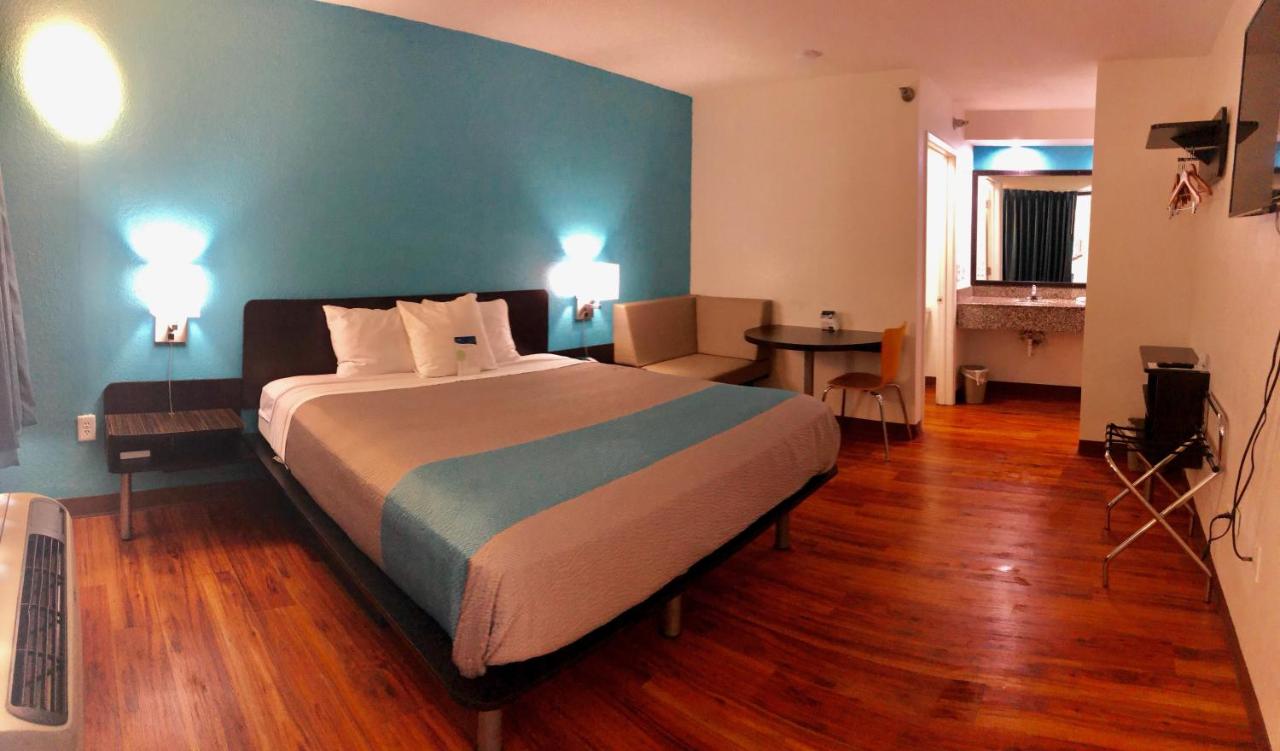 Motel 6-Nashville, TN - Airport - 2