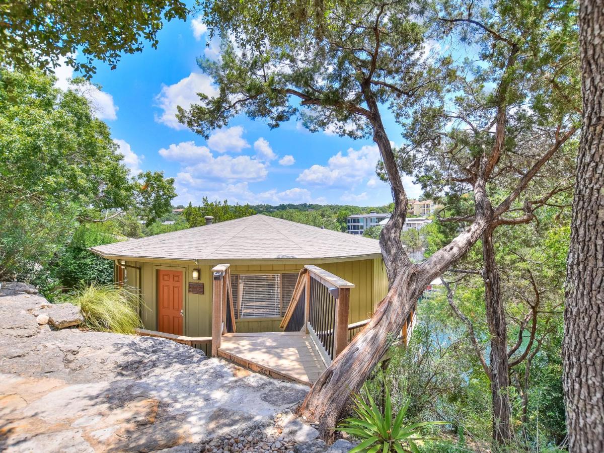 Lake Travis Tree Lodge — photo 12