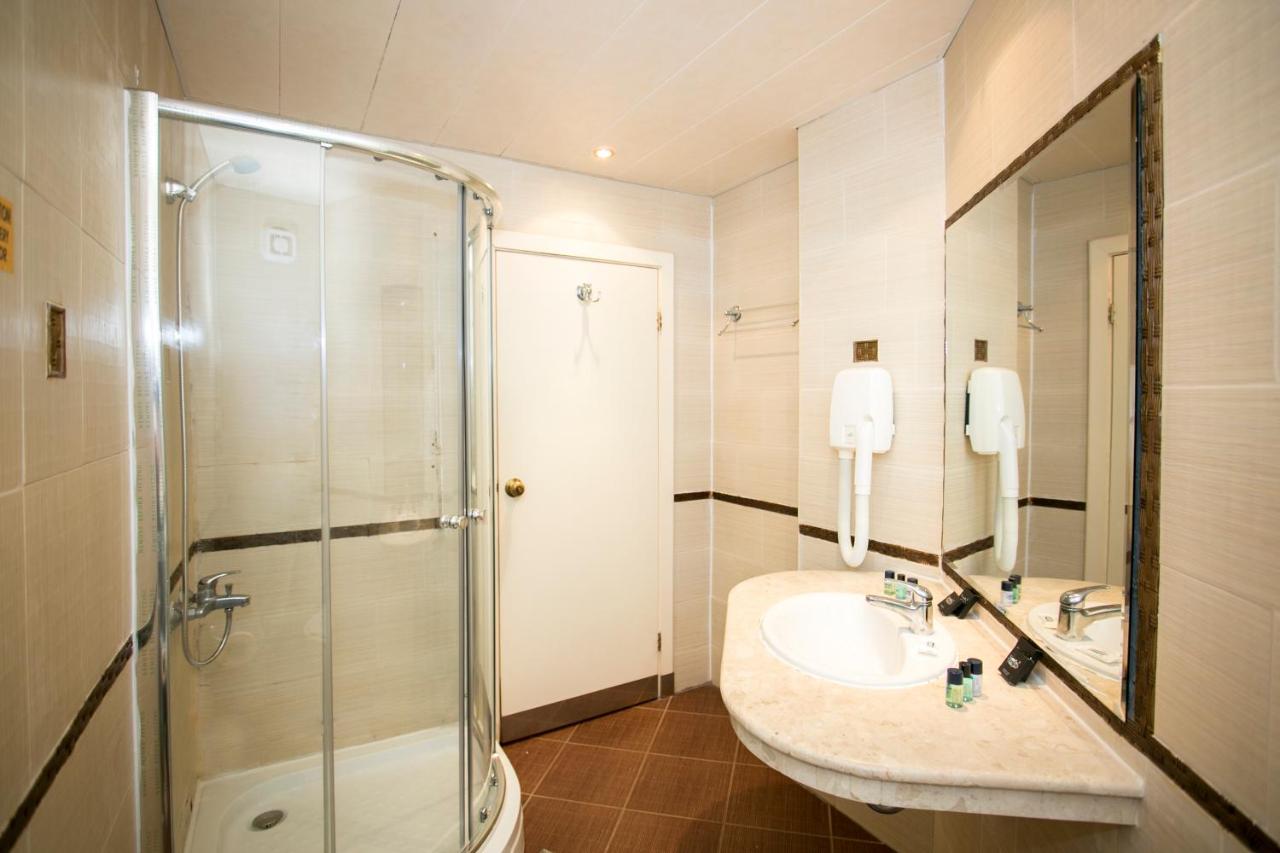 Imperial Palace Hotel photo