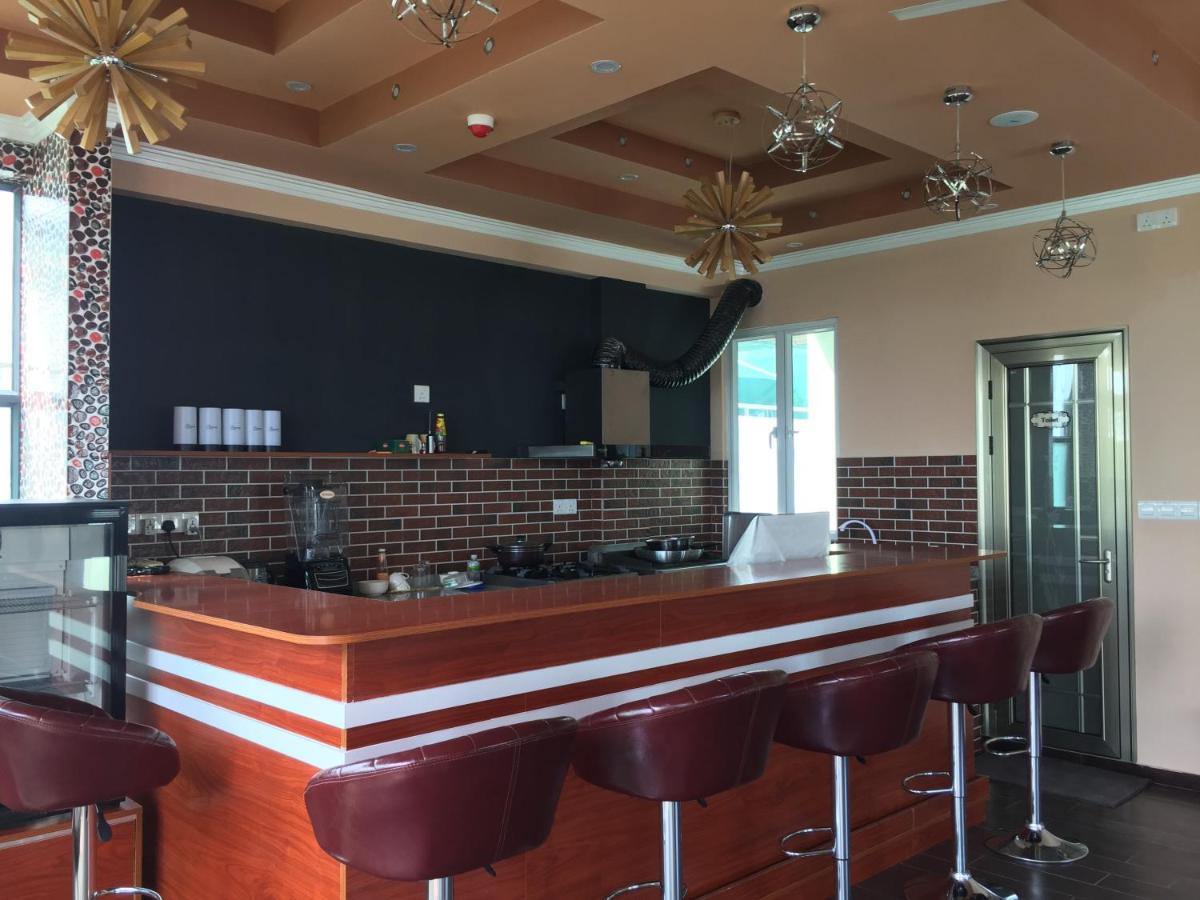 Rosemary Boutique - 3