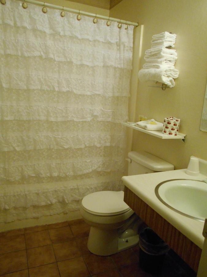 Victorian Inn — photo 23