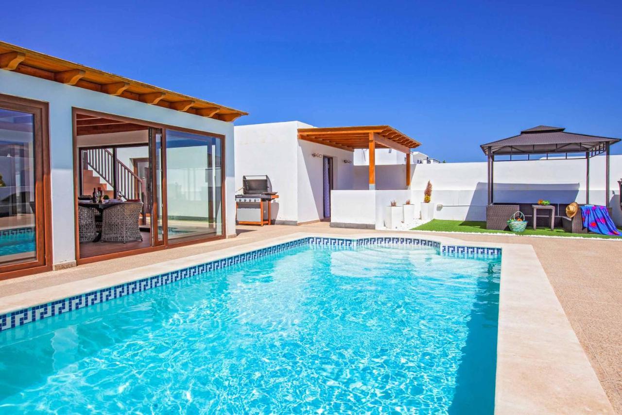 Villa Lilly, Playa Blanca, Spain - Booking.com