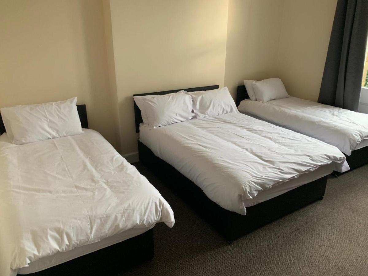 Mayfair Guest House - Laterooms