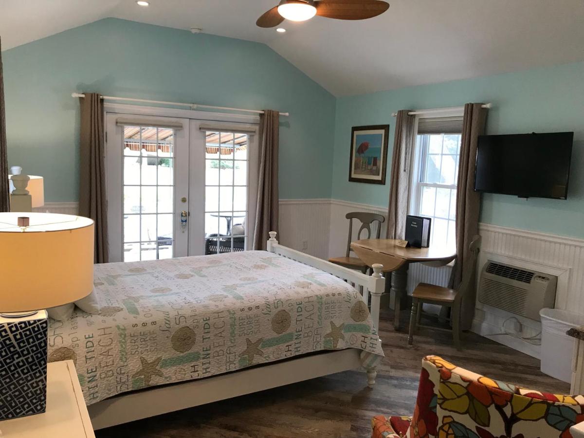 Falmouth Heights Motor Lodge — photo 18