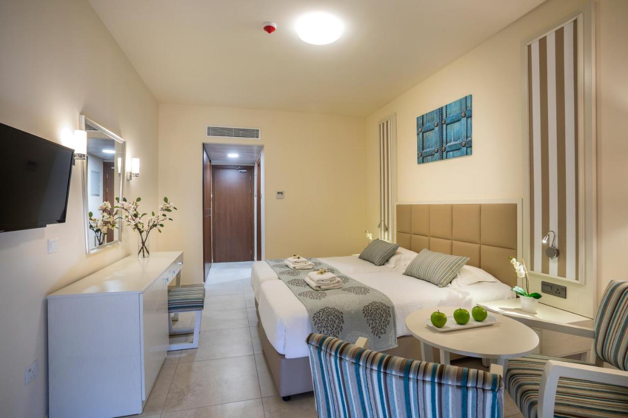 Aquamare Beach Hotel & Spa photo