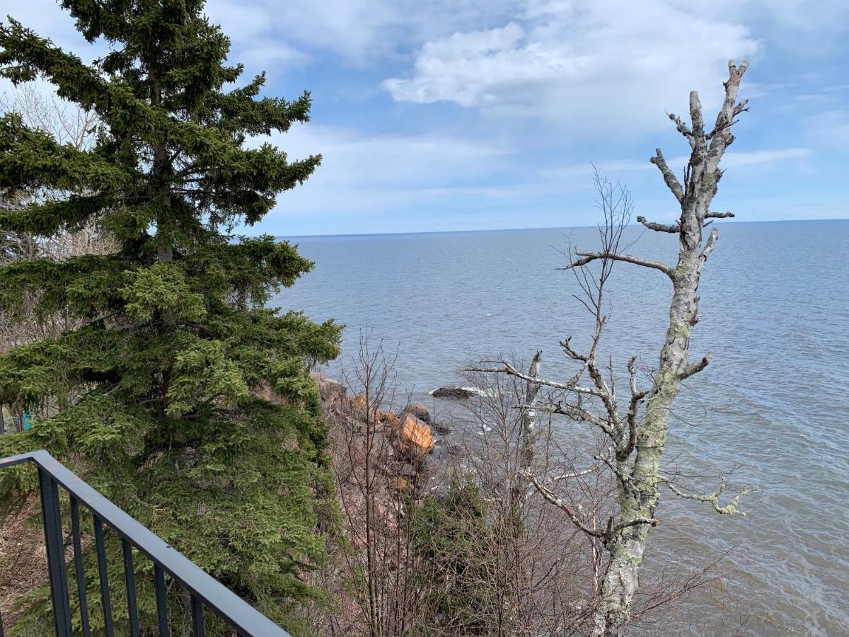Cliff Dweller on Lake Superior — photo 24