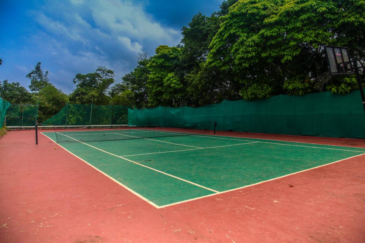 Tennis court: Gateway Varkala - IHCL SeleQtions