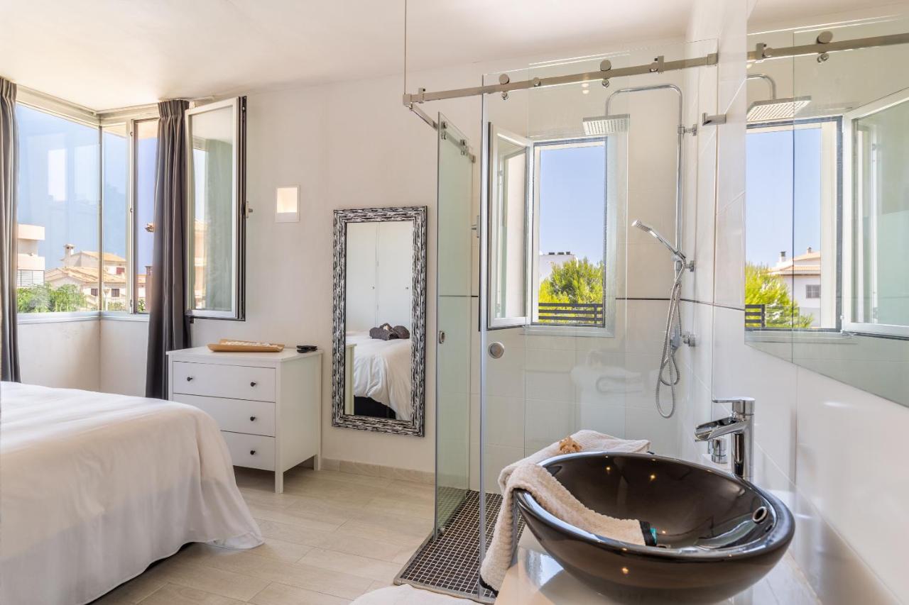 Modern boutique style Villa with pool Son Serra (Spánn Son ...
