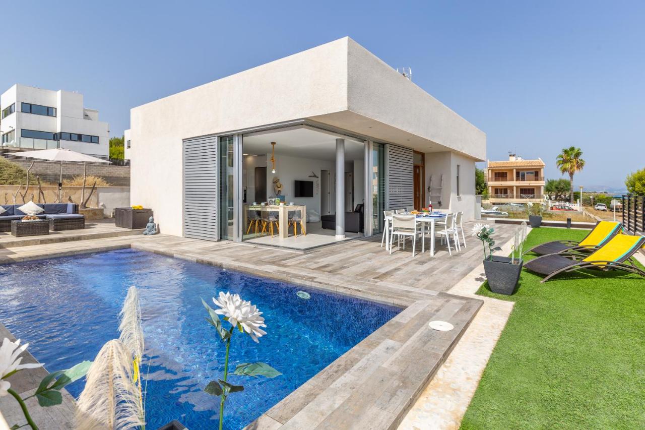 Modern boutique style Villa with pool Son Serra (Spánn Son ...
