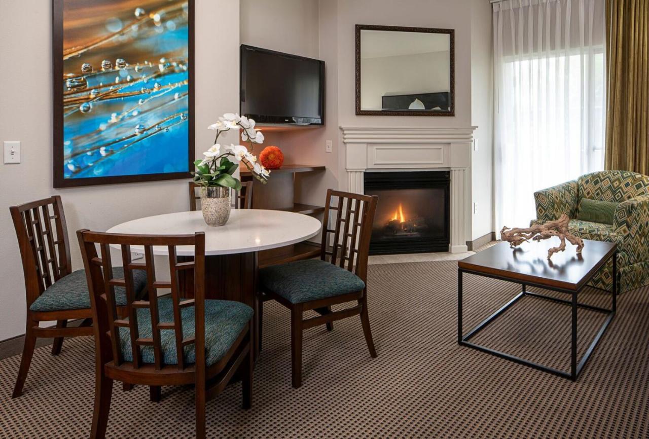 Tahiti All-Suite Resort — photo 13
