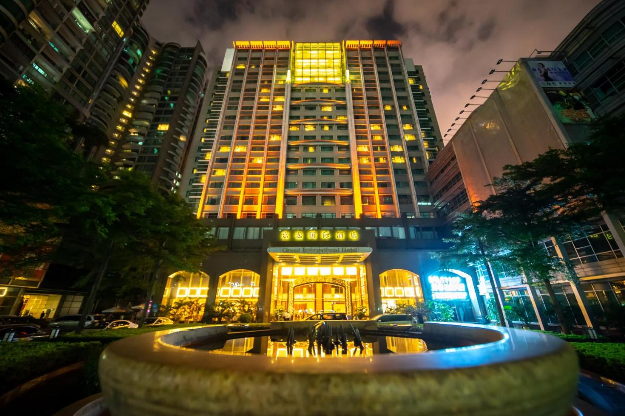 Grand International Hotel photo