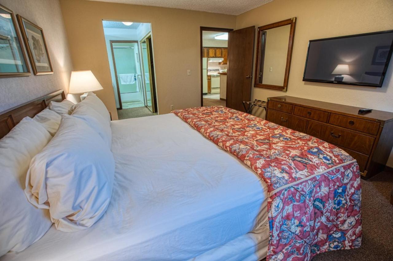 Sophie Station Suites — photo 13