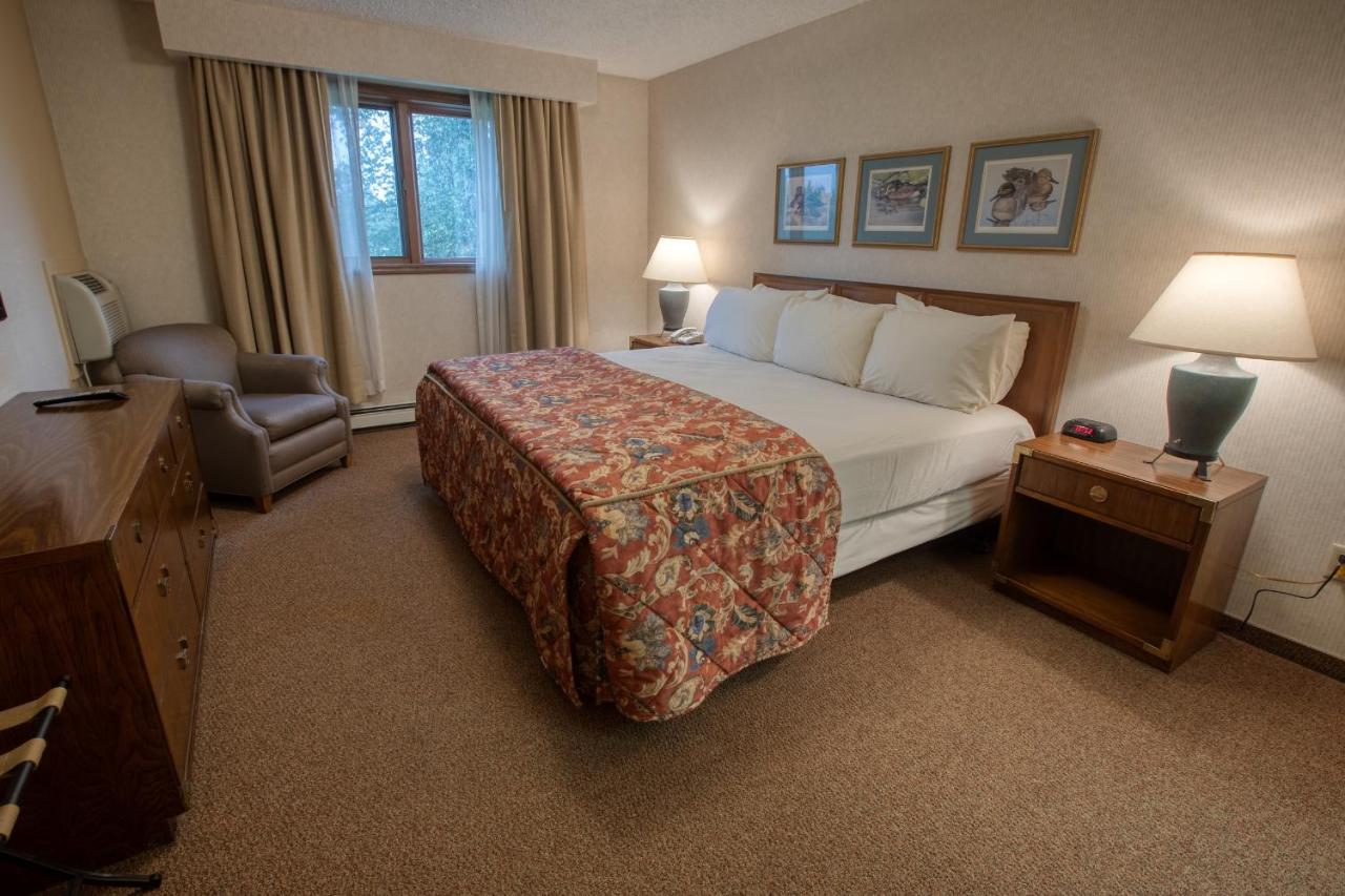 Sophie Station Suites — photo 8
