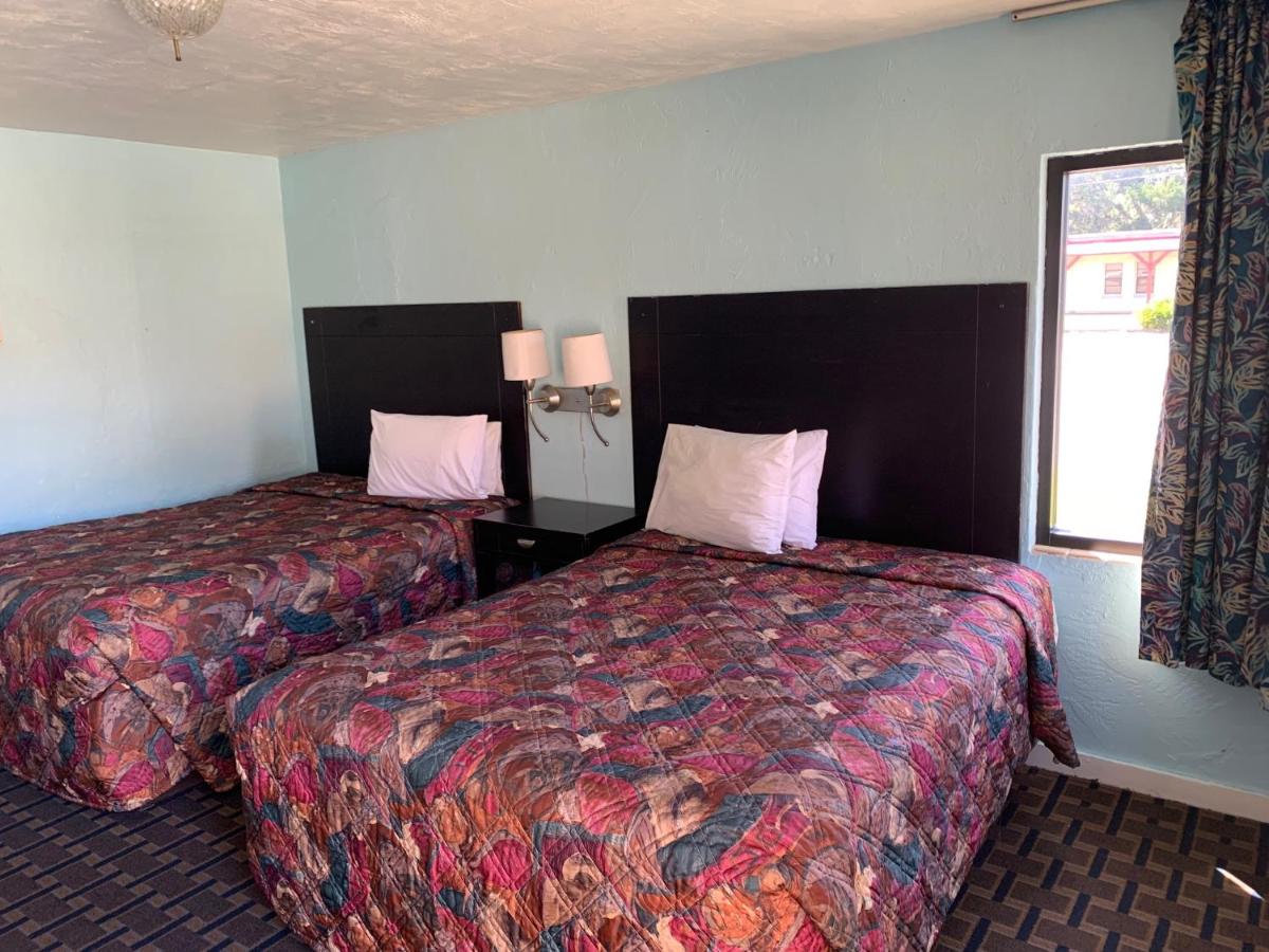 Regal Inn — photo 15