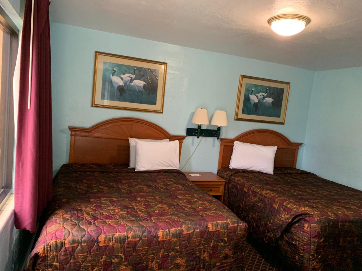 Regal Inn — photo 11