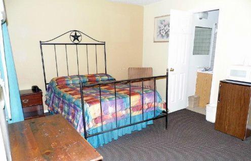 Interstate Motel 1 — photo 12
