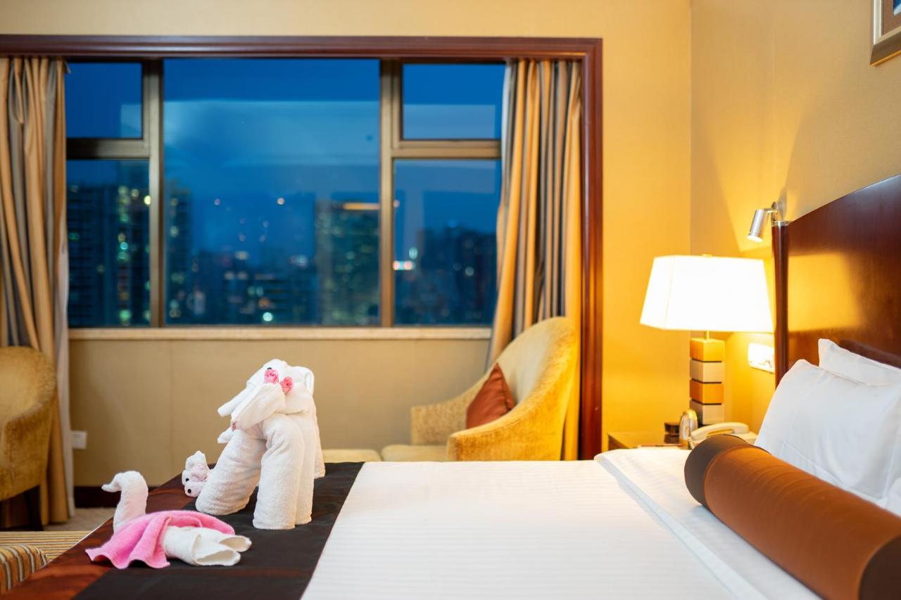 Grand International Hotel photo