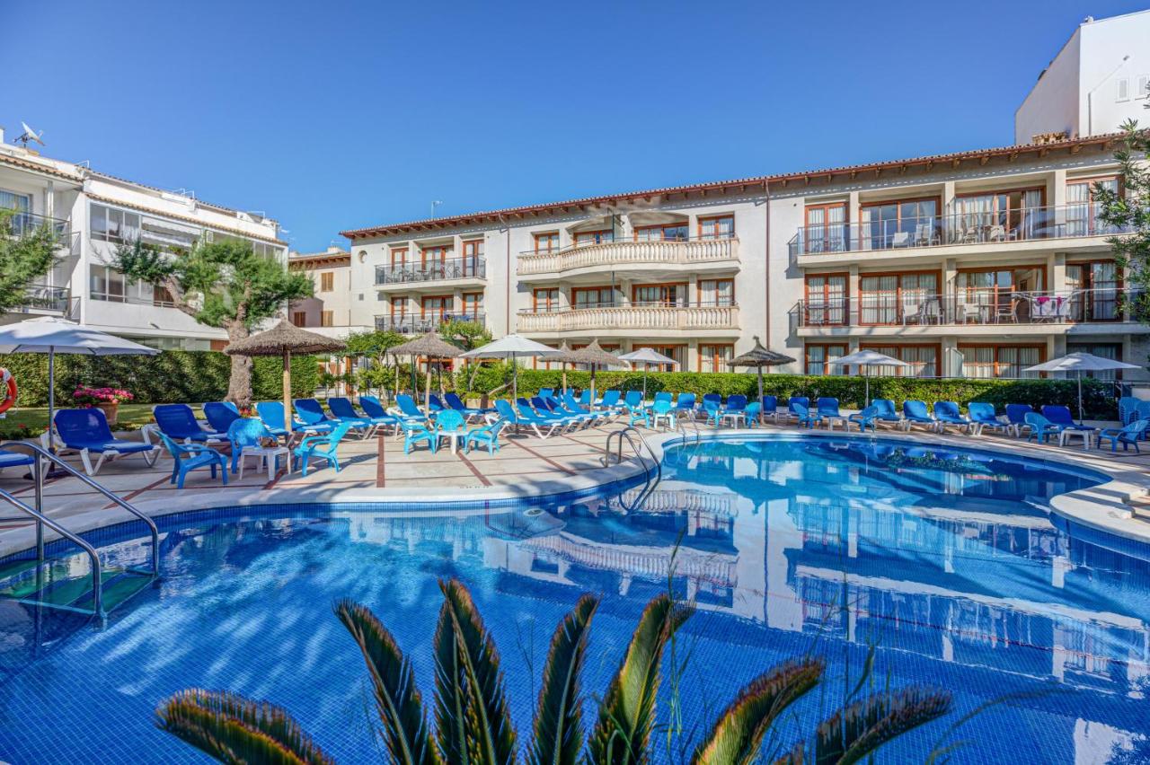 Apartamentos Maricel 1, El Port, Spain - Booking.com