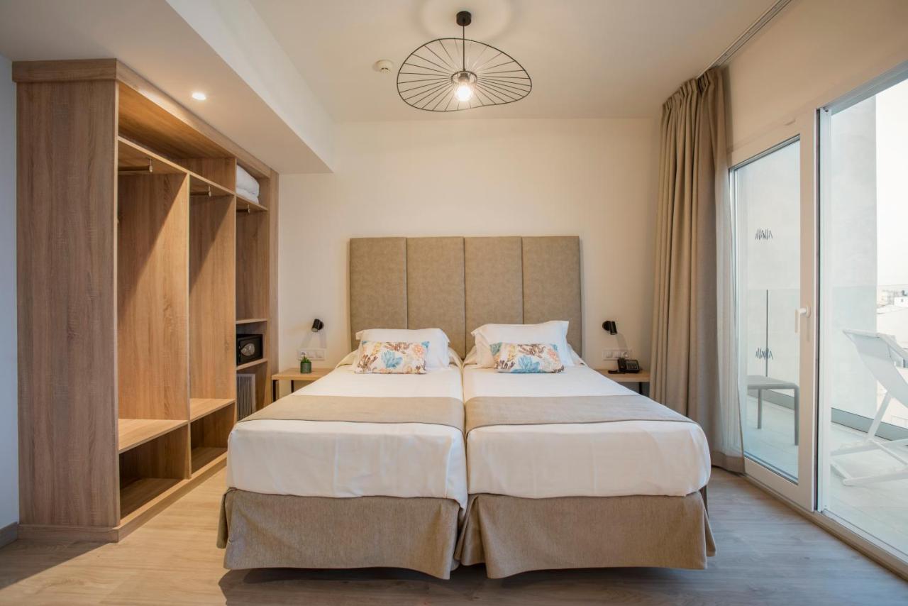 Hotel Las Arenas - 4