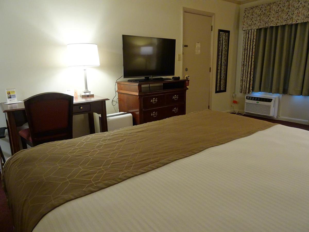 Bird-in-Hand Family Inn — photo 20
