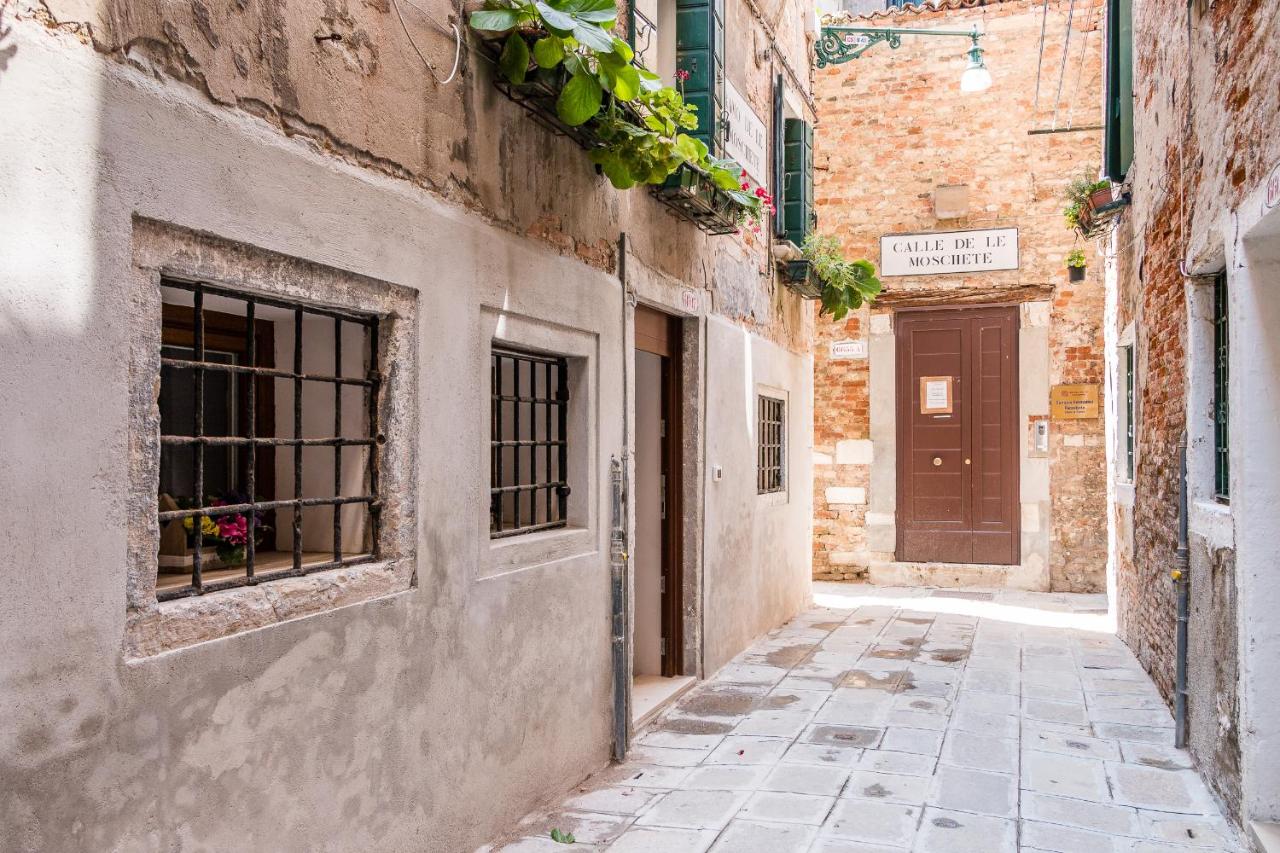 Ramo Delle Moschette - 2