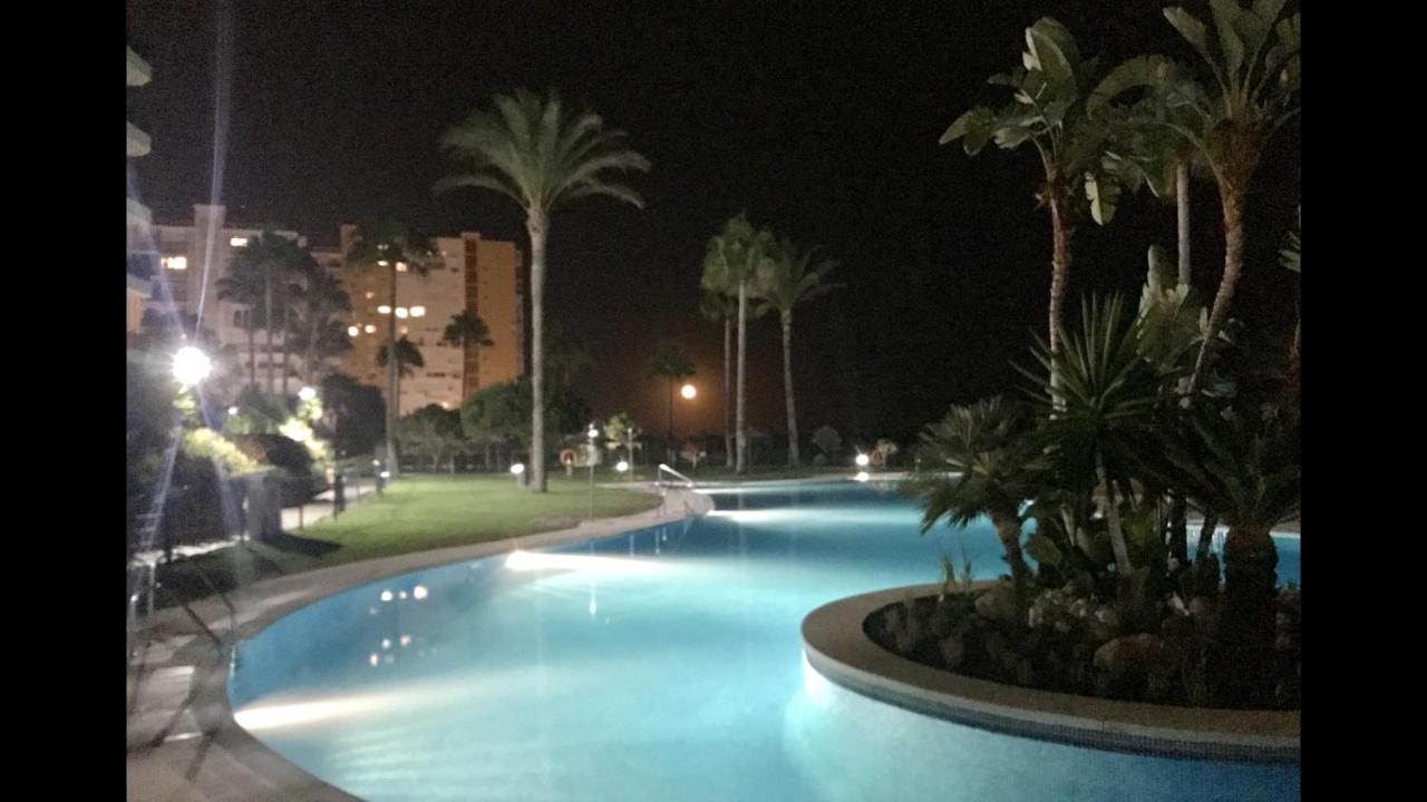 MI CAPRICHO 2F BEACHFRONT- Apartment with sea view - Costa ...
