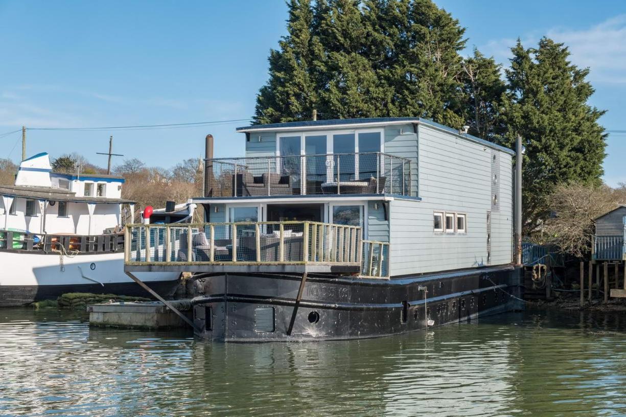 Houseboat Harbourside View - Laterooms