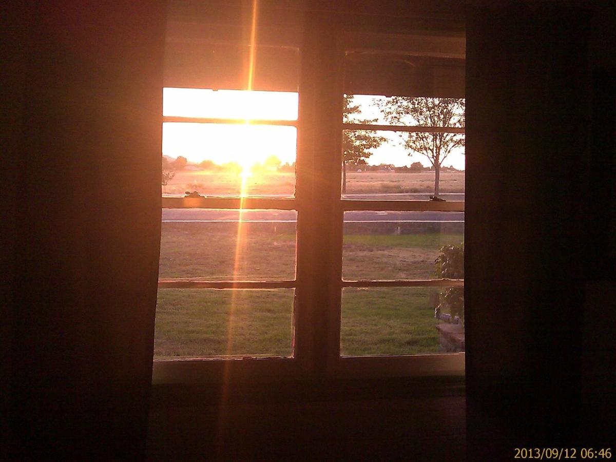 Ranch House Motel — photo 9