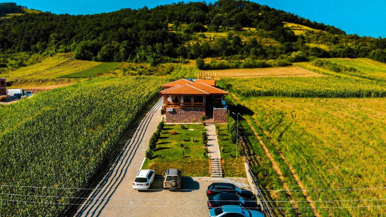 Villa Rustica (România Gornea) - Booking.com