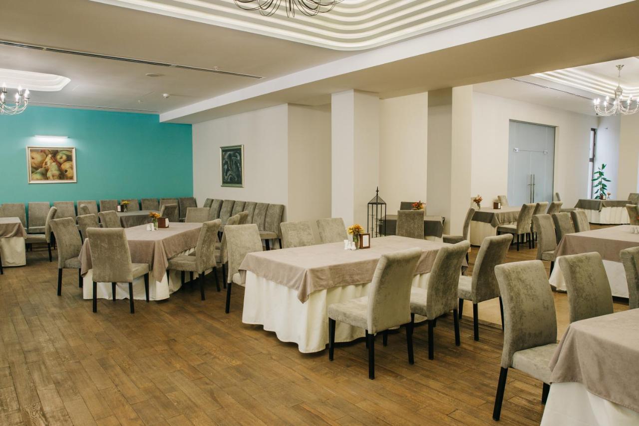 President Hotel by Hrazdan Hotel CJSC photo