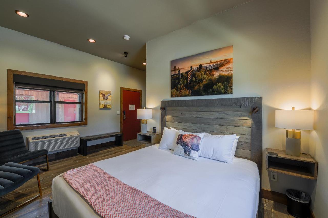Golden Stone Inn — photo 22