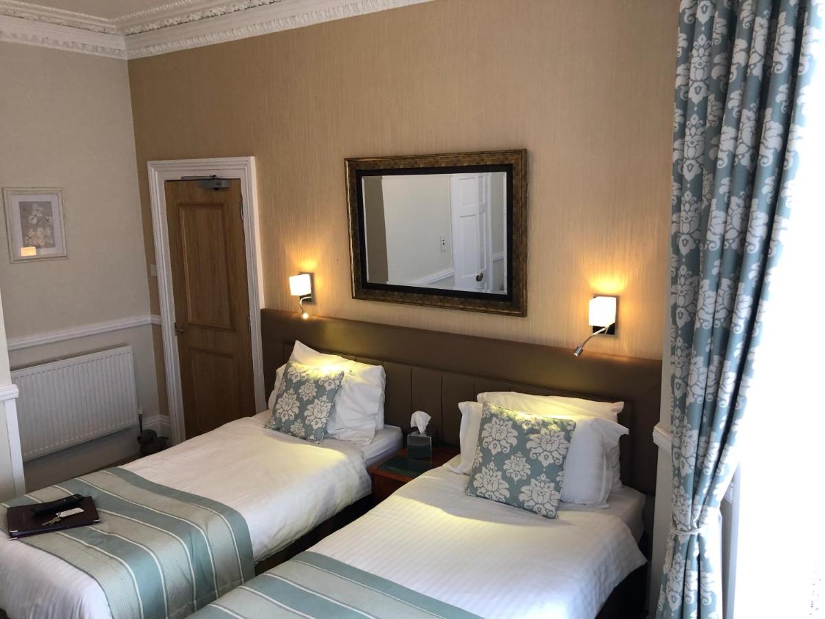 Edgcumbe Guest House - Laterooms