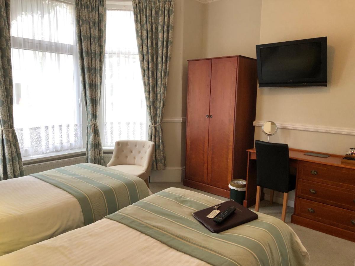 Edgcumbe Guest House - Laterooms