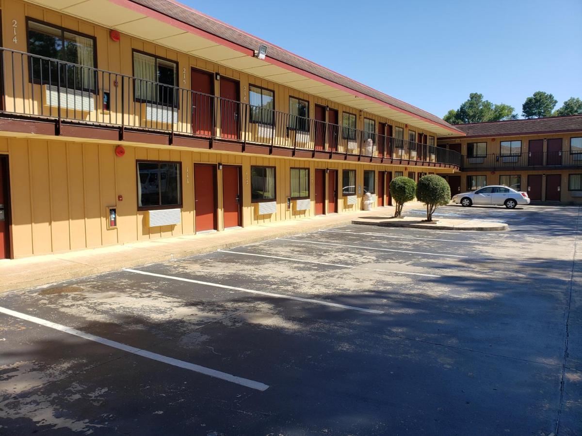 Super 7 Inn — photo 5