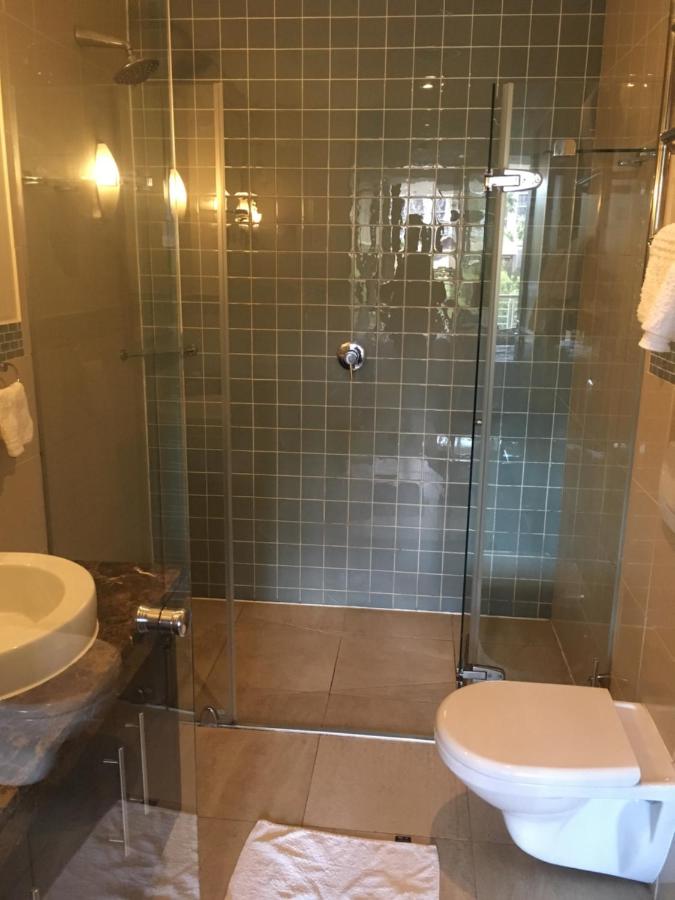 Waterfront Stays - 3