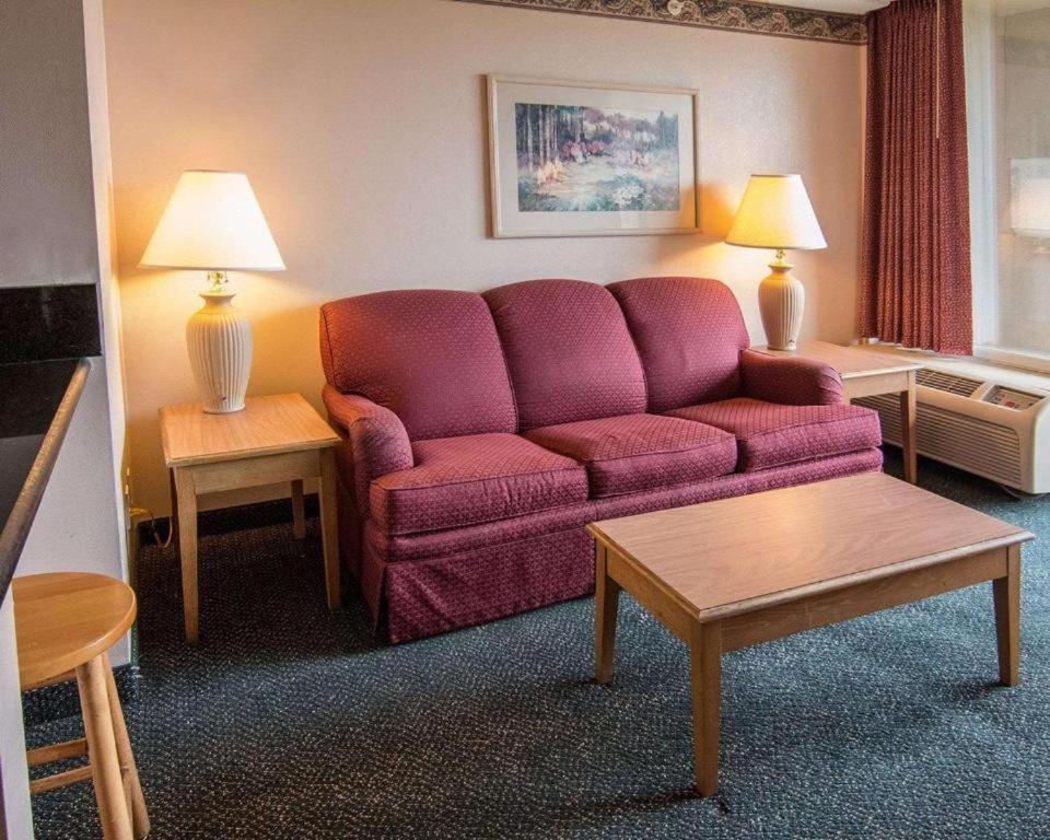 Economy Inn — photo 21