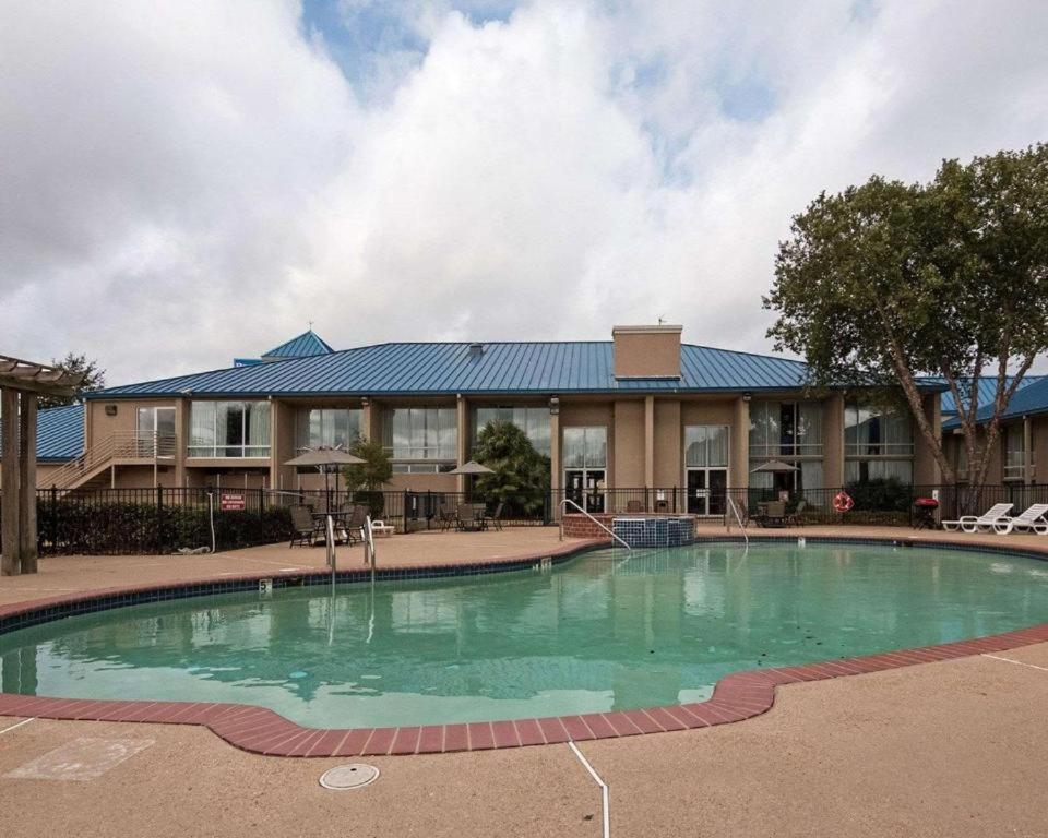Economy Inn — photo 4