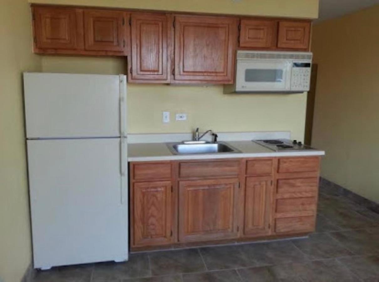 Economy Inn — photo 9