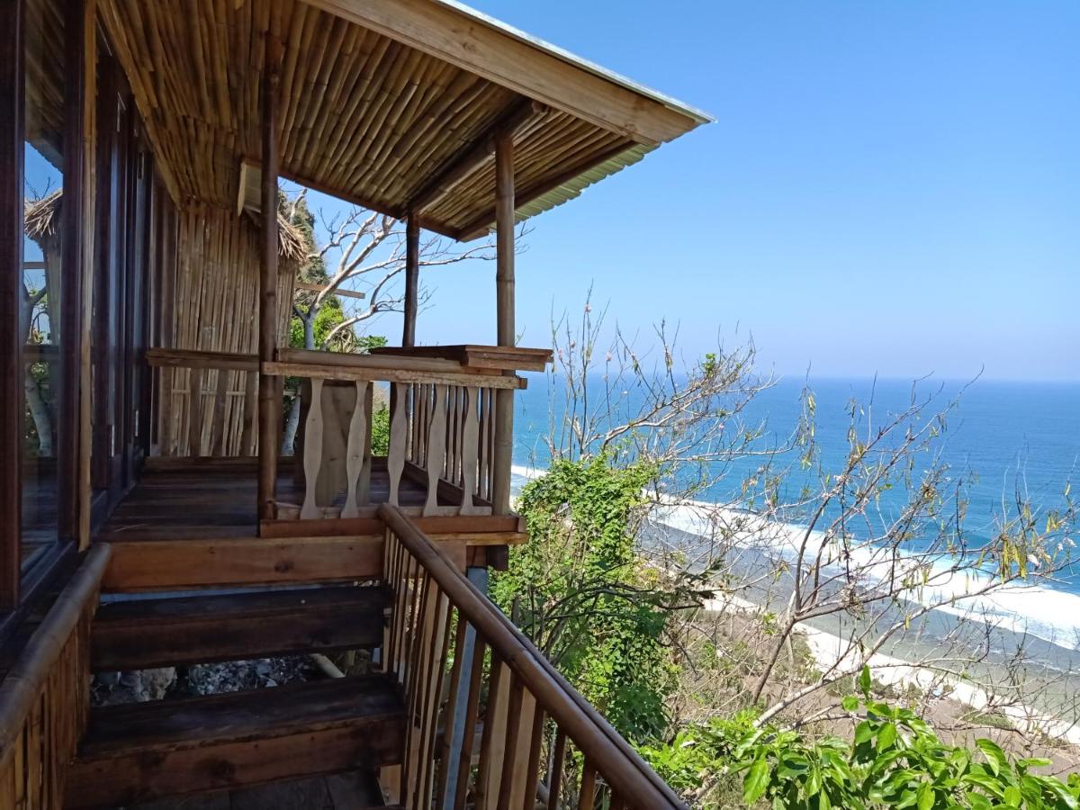 Image: Nunggalan hut