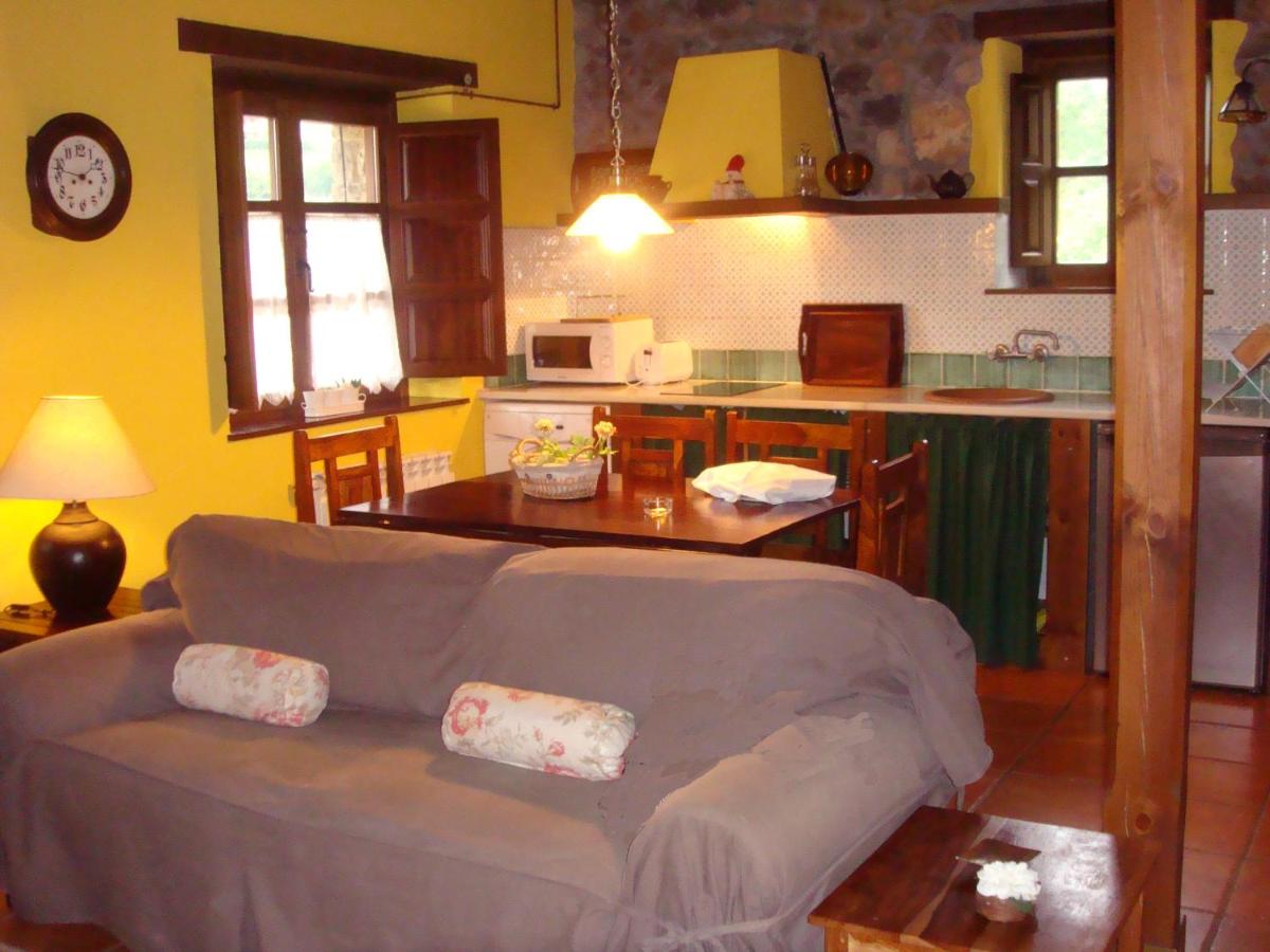 Casa Rural La Matuca, Senda Del Oso, Asturias (España Bucida ...