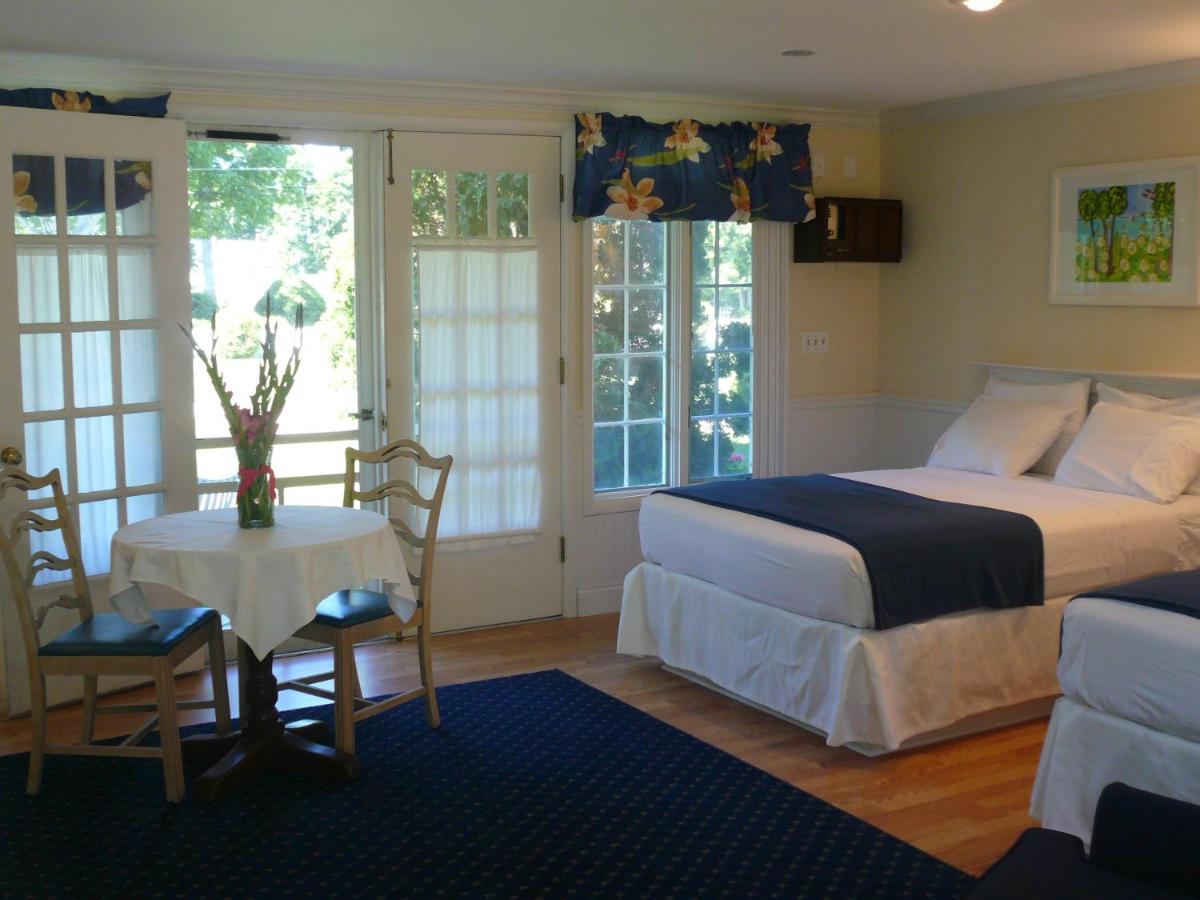 Colonial Inn — photo 15