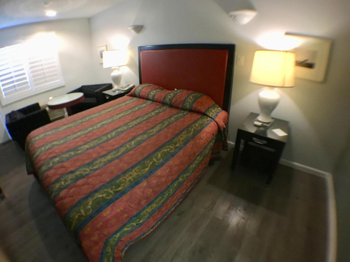 Valley Inn Motel — photo 12