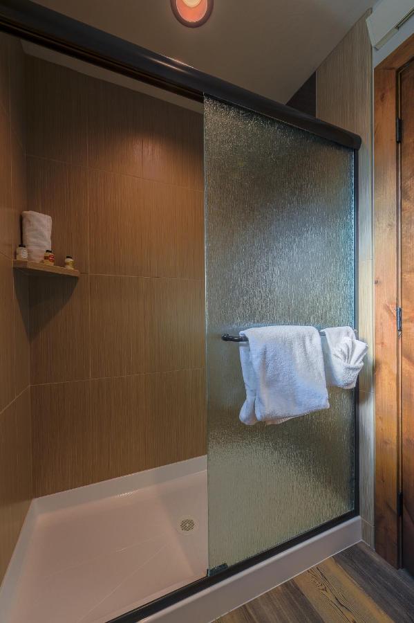 Golden Stone Inn — photo 15