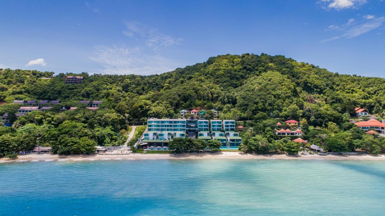 the tide beachfront siray  phuket