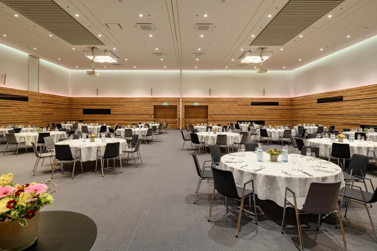Novotel Wien Hauptbahnhof photo
