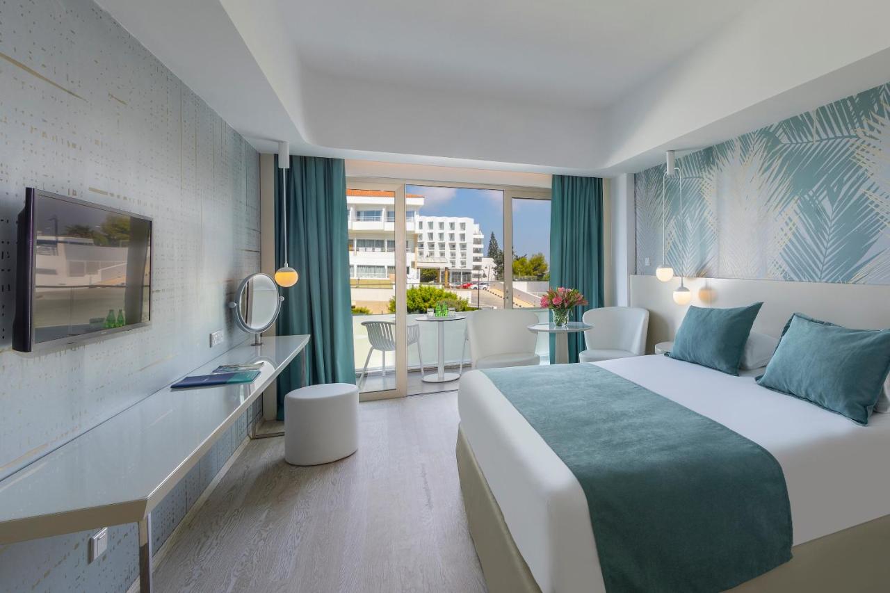The Ivi Mare - Designed for Adults by Louis Hotels photo