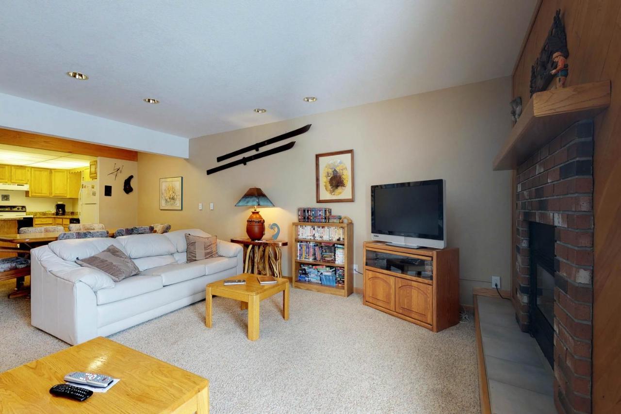 Snowdance Condominiums B102